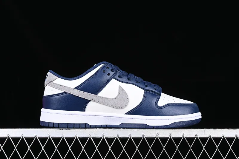 All categories Nk SB Dunk series Nk SB Dunk Low low-top sneakers Nk Dunk Low "Midnight Navy" blue and white SB low-top sports and leisure sneakers FD9749-400